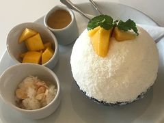 芒果雪冰-Cheevit Cheeva(Sirimangkalajarn)