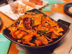 拌花菜-白玉串城(南六中路店)