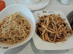 -张大师鸭爪爪特色干锅(南湖店)
