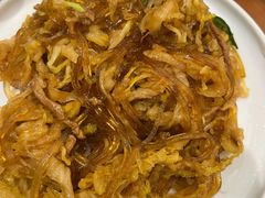 酸菜炒粉-老昌春饼(中央大街店)