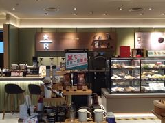 -星巴克臻选(上海中环广场2F店)
