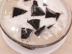 -佰搭果·广式茶餐厅(西华路店)