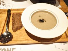 法式蘑菇浓汤-原石牛扒·约会餐厅(龙城万科里店)