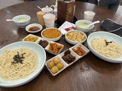 -裕兴记•蟹黄面馆(人民广场店)