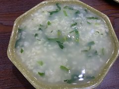 菜叶稀饭-舒小笼松针小笼包