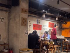 -旧街市鲜货老火锅(大光路店)