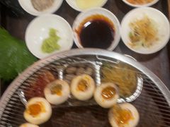 -围炉肉舍•炭烤活鳗•丹东海鲜烤肉(步行街店)