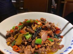 土家锅气爆鸡杂-吃饭皇帝大(合生汇店)