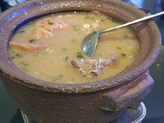 -荆楚渔艺堂·鱼头泡饭(江堤中路店)