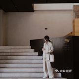 南京小众拍照地🖤新晋宝藏黑金空间超出片