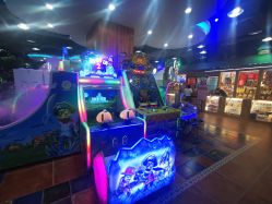 -菲菲羊乐园(临平银泰城店)