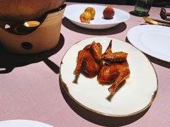 脆皮乳鸽-新荣记(南京西路店)