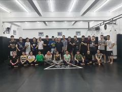 -威天下格斗柔术健身馆(红旗渠路店)