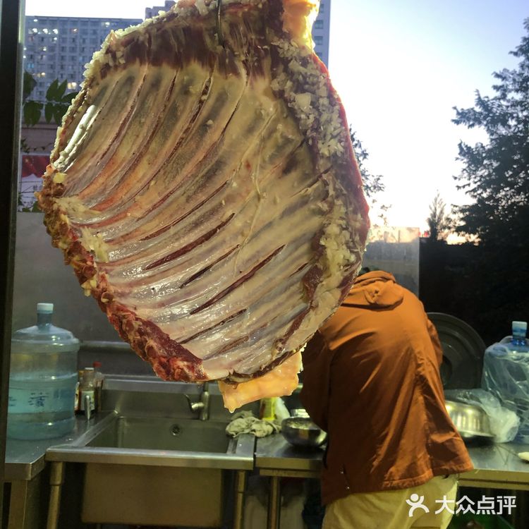 大连新疆维族烤羊肉串的兴盛和衰败