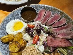 -POKEE VIA&Brunch·维娅(重庆来福士店)