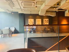 -星巴克(杭州湖滨银泰E区店)
