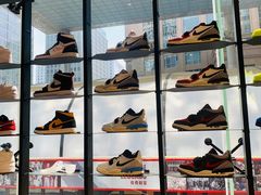 -Air Jordan(世贸天阶店)