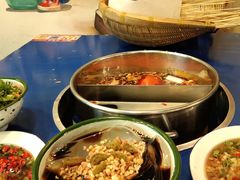 -马路边边串串香形象店(磐石路店)