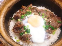 窝蛋牛肉煲仔饭-红星光发煲仔饭(大石街店)