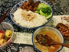 -蜗牛小馆醉乡民谣云南菜(惠新西里店)