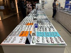 -美式眼镜·授权蔡司.依视路.尼康.豪雅.明月(南翔印象城店)