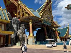 -七彩云南欢乐世界