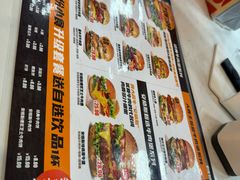 -牛约堡·手作牛肉汉堡(长宁店)