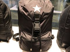 -GIVENCHY(佛罗伦萨小镇奥莱店)