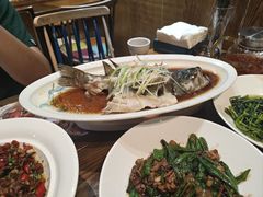 -黄泥岗·地道湖北菜(奥特莱斯店)