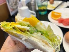 -上海浦东中心万枫酒店