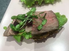 丹麦经典的开放三明治，味道美极了，很正宗，大大的赞，而且食材很给劲，下次带朋友来-DK45丹麦家居生活馆·依诺维绅(798店)