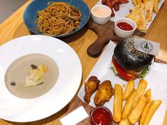 -LO CALCOW卡路力轻食主义餐厅(陆家嘴店)