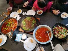 -万重锦·人文川菜馆(骡马市店)