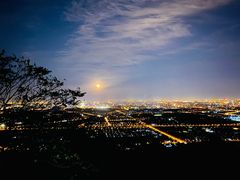 -鬼笑石后山停车场
