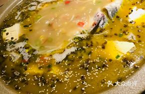 Sour and Spicy Jiangtuanyu