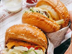-The Habit Burger Grill 哈比特汉堡(世博店)