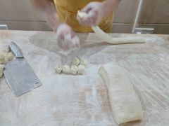 -舒小笼松针小笼包