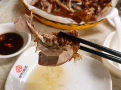 红烧乳鸽-百利鸽王(紫薇路店)