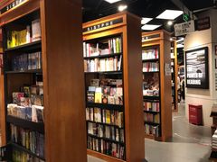 -西西弗书店&矢量咖啡(凯德晶萃广场店)