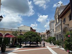 -佛罗伦萨小镇广佛名品奥特莱斯(疏港路店)