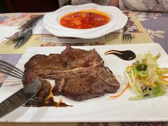 牛肉红菜汤-露西亚咖啡西餐厅(哈尔滨俄侨纪念馆店)