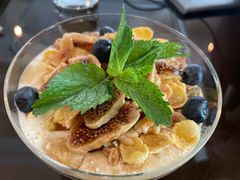 烤无花果蜂蜜燕麦酸奶-The Rug Cafe(王府中环店)