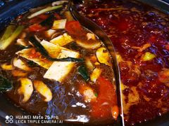 -四小区火锅·巷子里的重庆火锅(花照壁店)