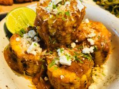 -ROAST coffee & eatery