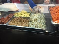 -六合夜市