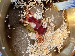 -包整·丝娃娃(一览甲秀楼风景店)