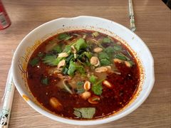 -小鱼小面(小汤山店)