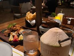 -三亚艾迪逊酒店·海滩烧烤 BARBACOA·现场乐队·浪漫晚餐·烧烤海鲜