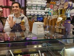 -Gelateria Dondoli