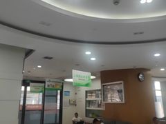 -雅悦齿科(顾村公园店)